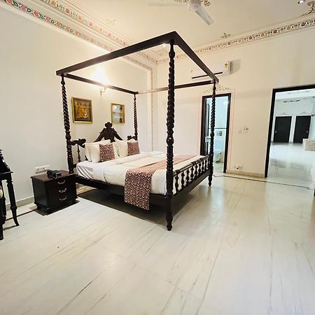 Hotel Boheda Palace Udaipur Buitenkant foto