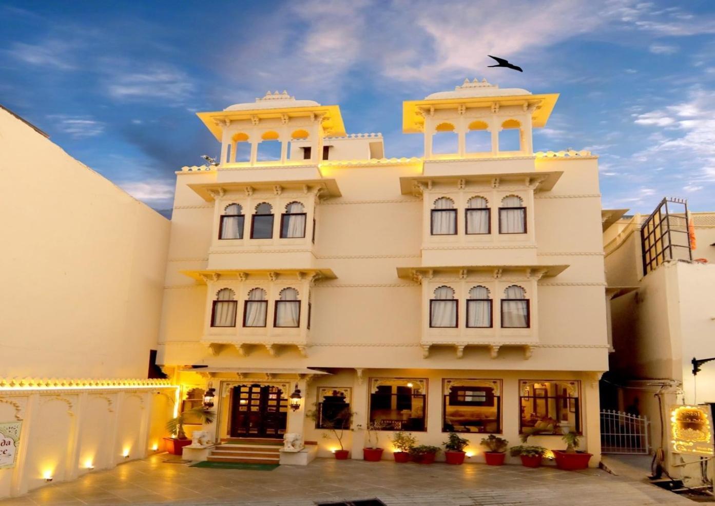 Hotel Boheda Palace Udaipur Buitenkant foto