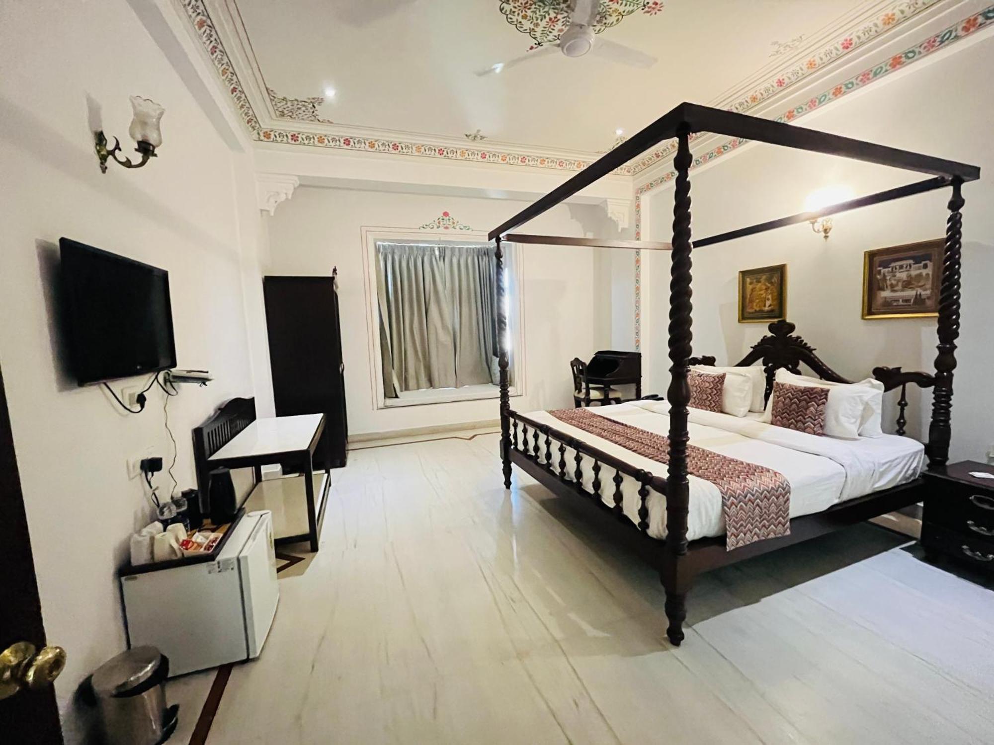 Hotel Boheda Palace Udaipur Buitenkant foto